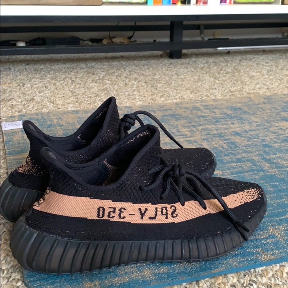 Adidas Yeezys V2 tricolor pack beige
